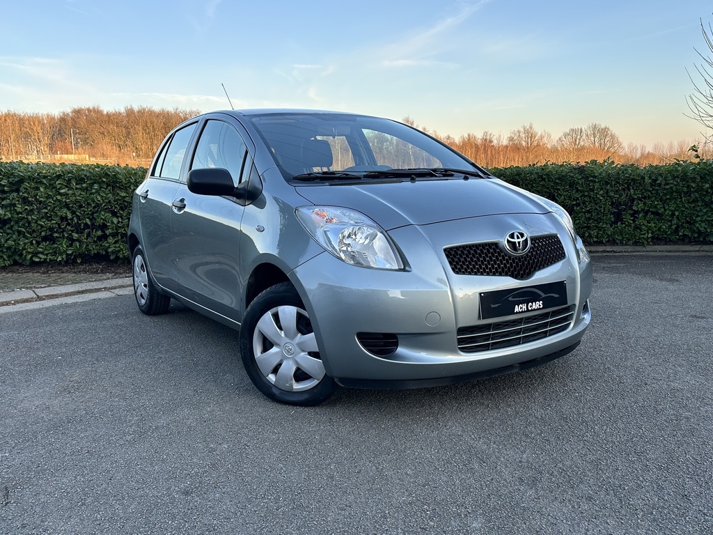 Toyota Yaris 1.0 Essence 2008 Euro 4 55000km 1ère propriétaire