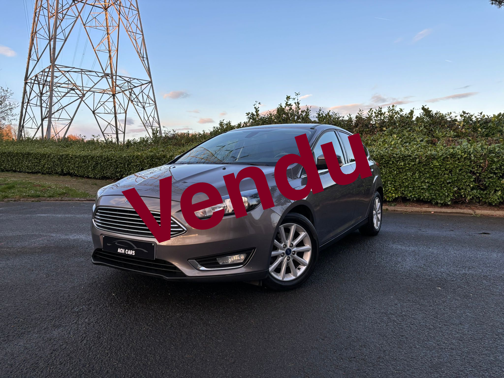 Ford Focus 1.0 Turbo Eco Boost 2015 €6b Jantes Airco digital