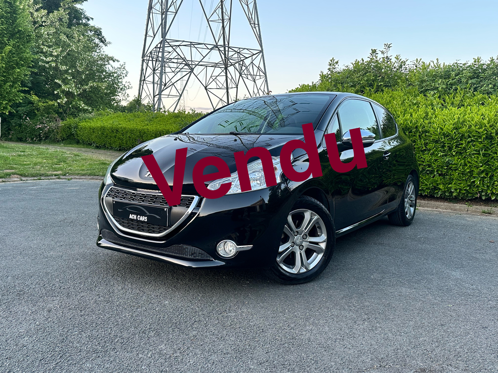 Peugeot 208 Édition Style 1.2 Essence 2015 Euro 6b Airco GPS