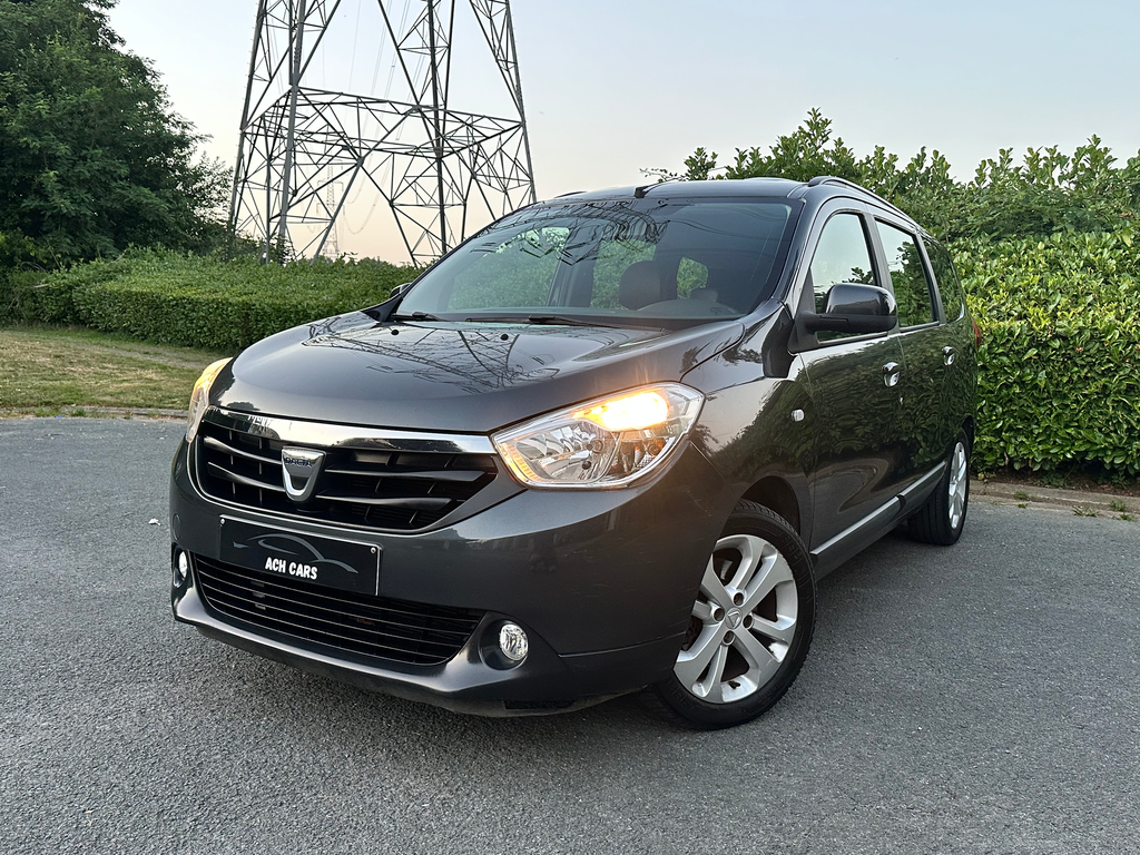 Dacia Lodgy 1.2 Essence 2016 Euro 6b 130.00km Airco GPS Bluetooth