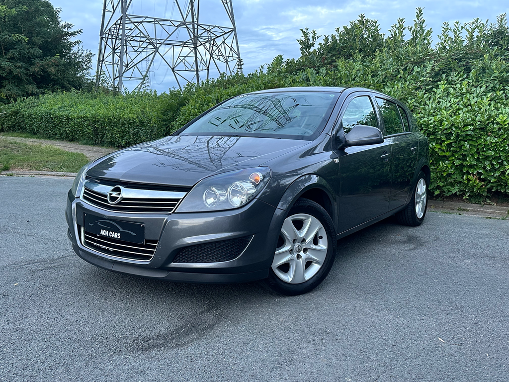 Opel Astra1.6 Essence 2011 Euro 5 165.000km Airco