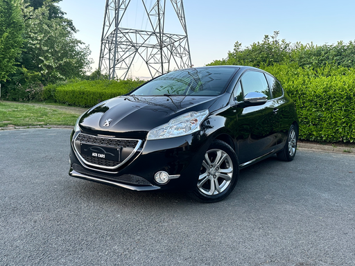 Peugeot 208 Édition Style 1.2 Essence 2015 Euro 6b Airco GPS